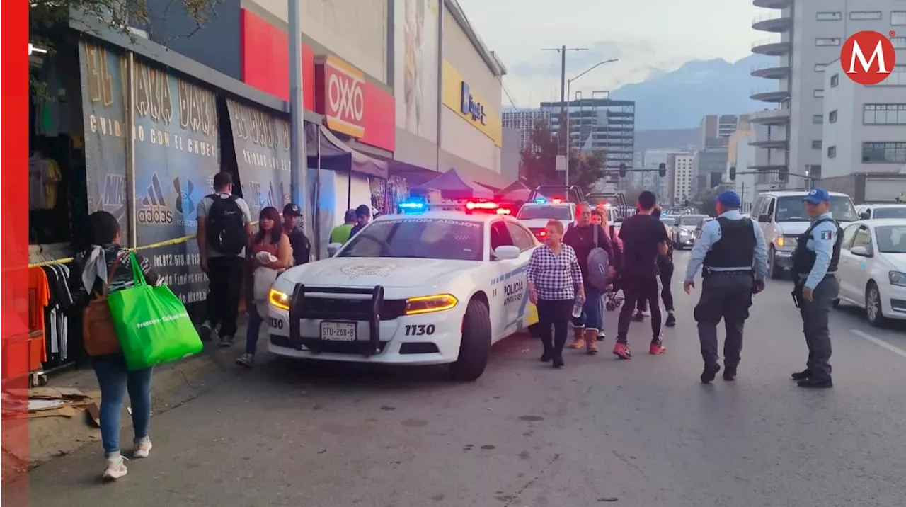 Asesinan a balazos a hombre en calles del Centro de Monterrey