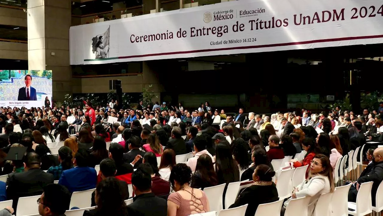 Entrega SEP títulos de licenciatura y técnico superior universitario de la UnADM