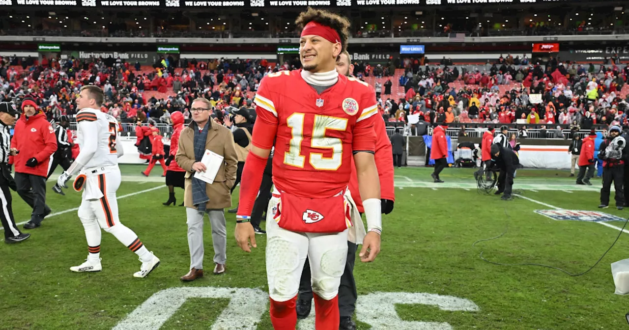 Chiefs QB Patrick Mahomes week-to-week with ankle injury: Reports