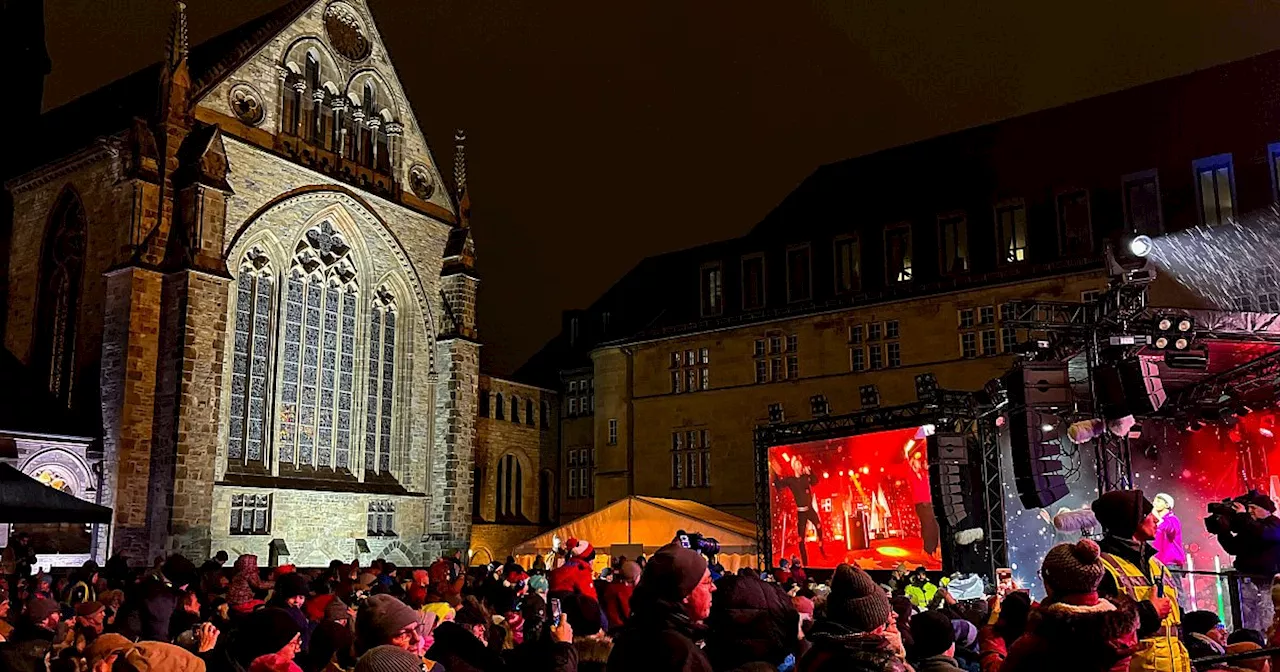 Weihnachtswunder auf Paderborner Domplatz gestartet – erste Spendensumme bekannt