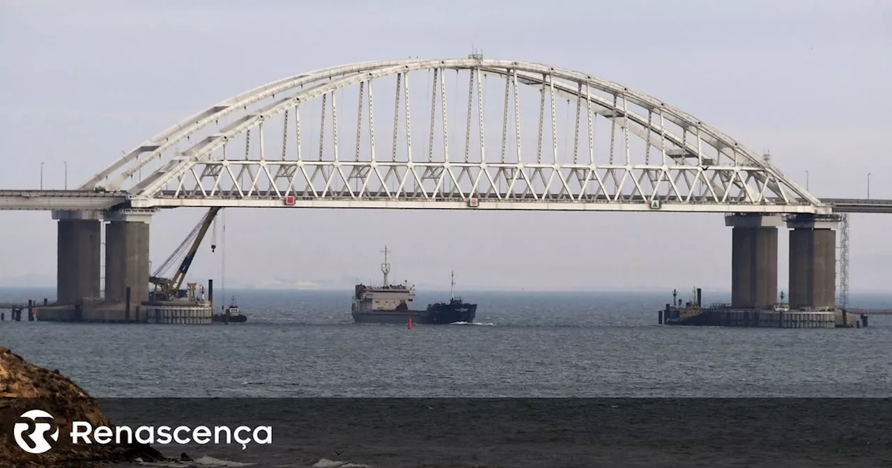 Dois petroleiros russos sofrem acidentes e derramam crude nas águas do mar de Azov