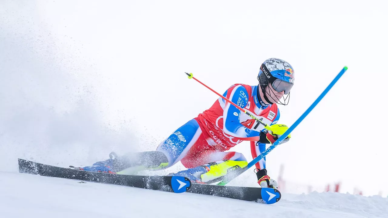 Ski alpin: blessé, Clément Noël ne prendra pas le départ du slalom de Val d'Isère