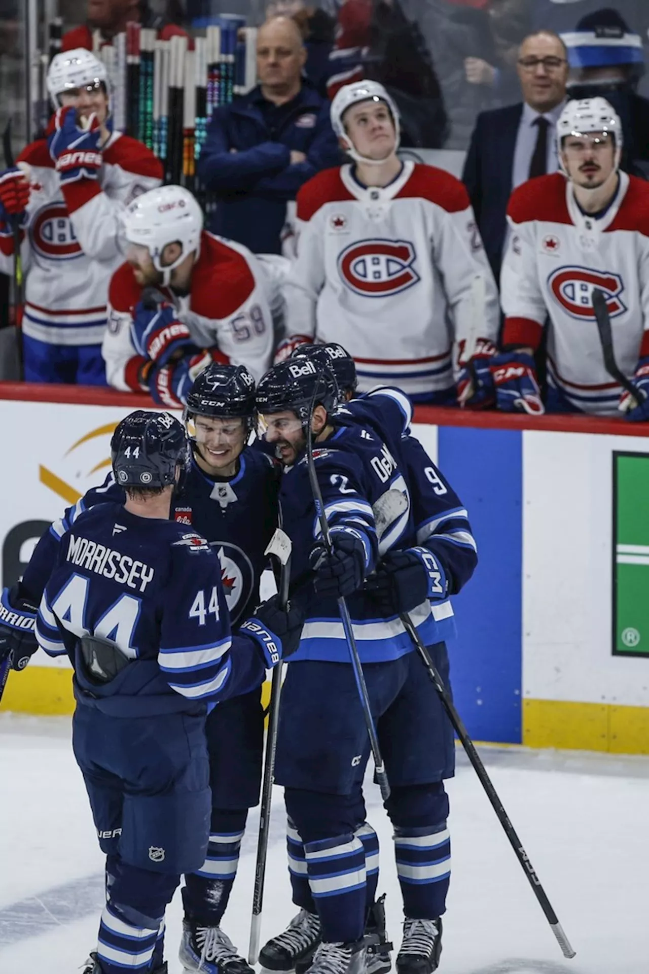 Hellebuyck frustrates Canadiens as Jets win 4-2