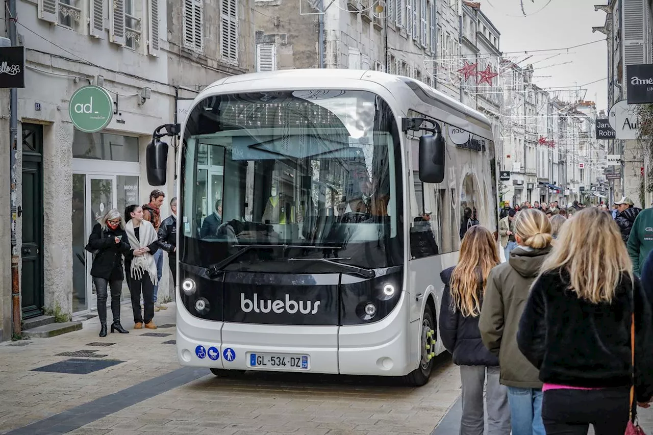 La Rochelle : une navette 100 % électrique et gratuite circule en centre-ville pour les fêtes