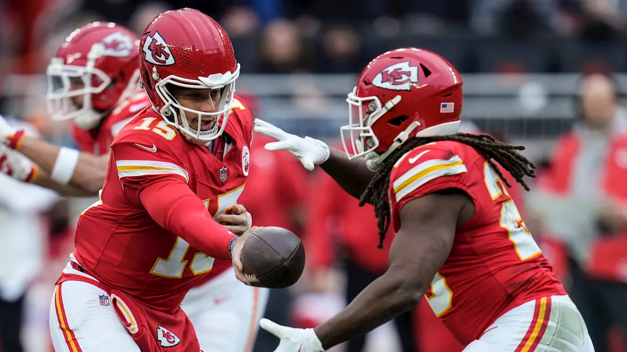 Mahomes injures ankle as Chiefs defeat mistake-prone Browns