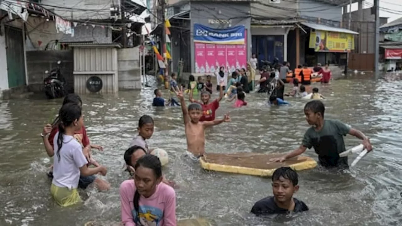 Banjir Rob Rendam Jakarta Utara: 6 RT dan 2 Ruas Jalan Terdampak, Pintu Air Siaga 1