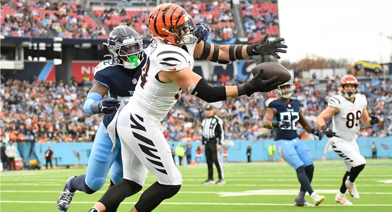 Former Ohio State Defensive End Sam Hubbard Catches A Touchdown Pass For the Cincinnati Bengals