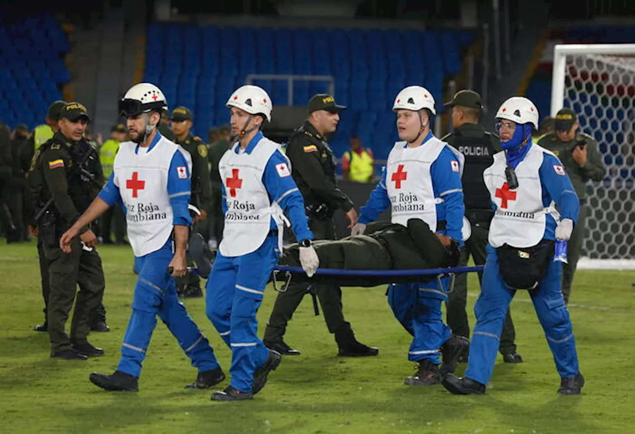 Colombia: Medellin vince la Coppa e lascia lo stadio in tank