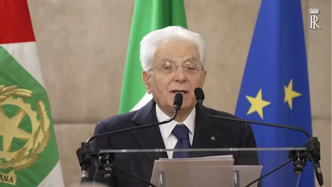 Mattarella: 'Il diritto d'asilo e' stabilito dalla Costituzione'