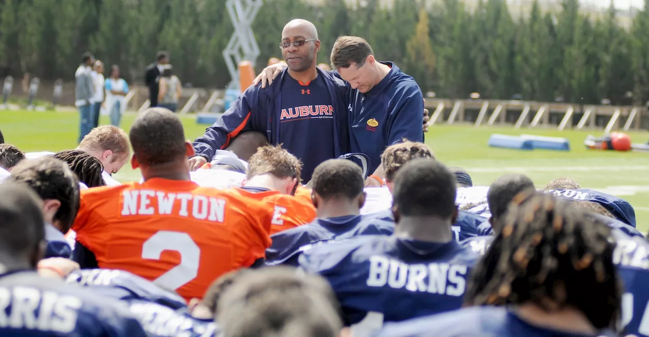 Longtime Auburn football chaplain Chette Williams, dies in Lake Martin accident