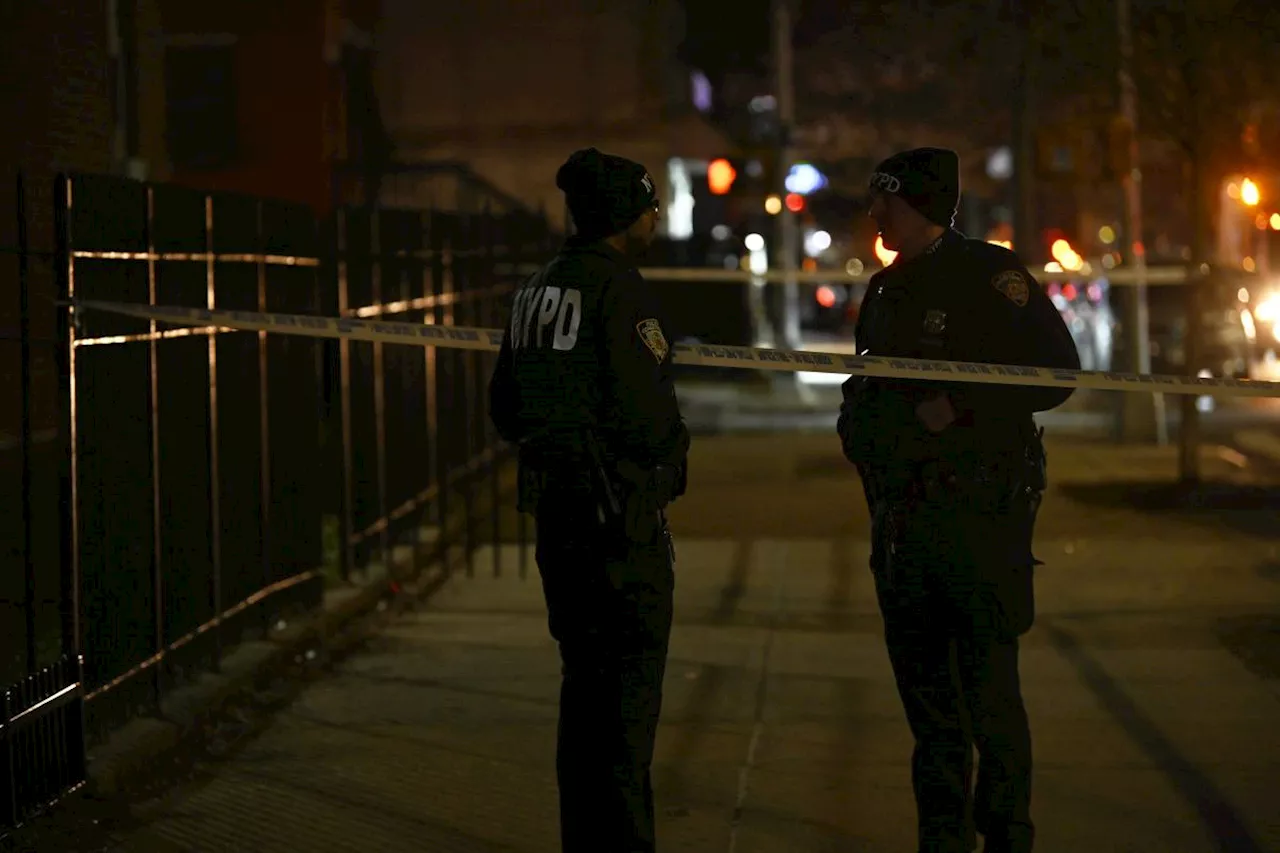 Bronx man shot dead in reported robbery outside apartment building: NYPD