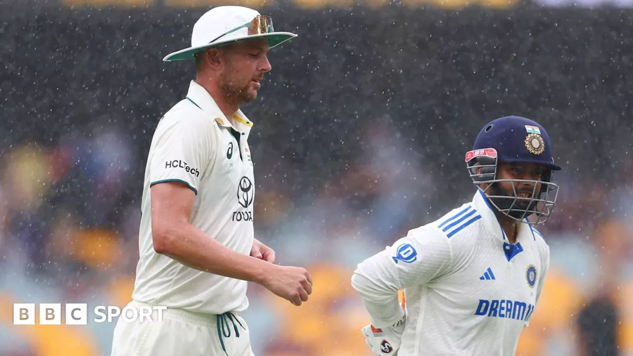 Australia vs India: Hosts' seamers impress but rain ruins day three of third Test in Brisbane