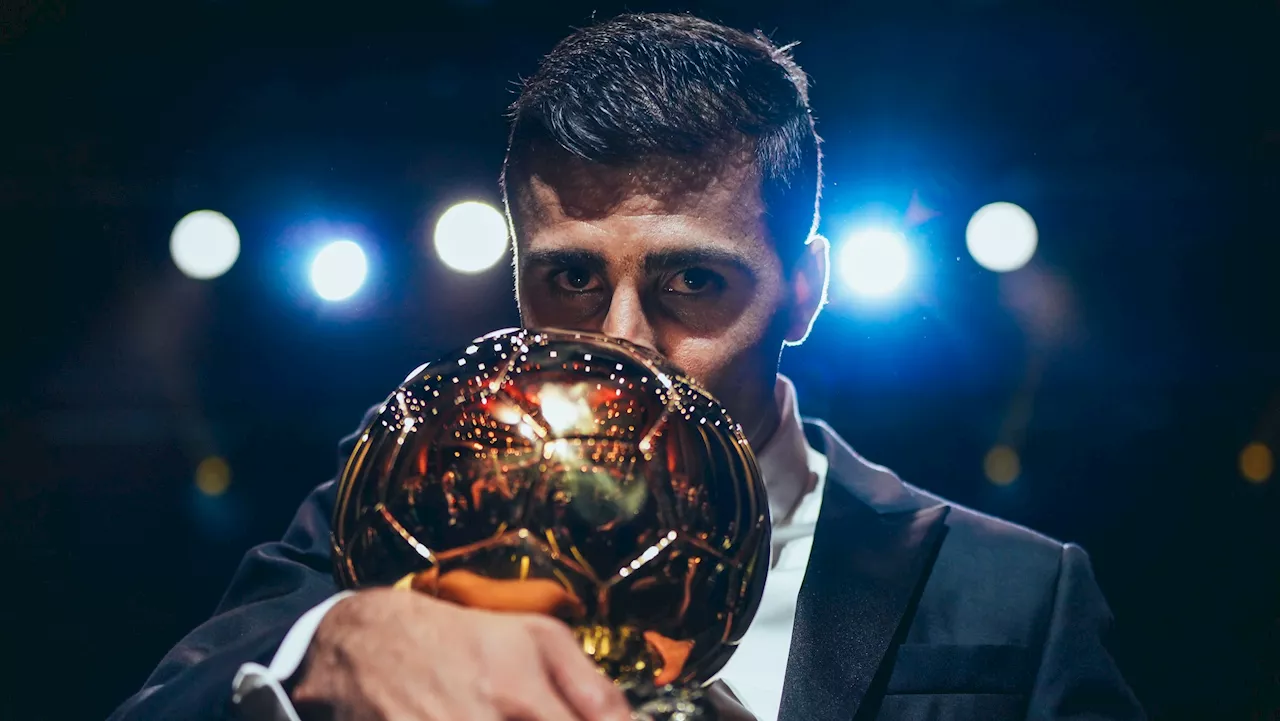 Qual a diferença entre Fifa The Best e Bola de Ouro?