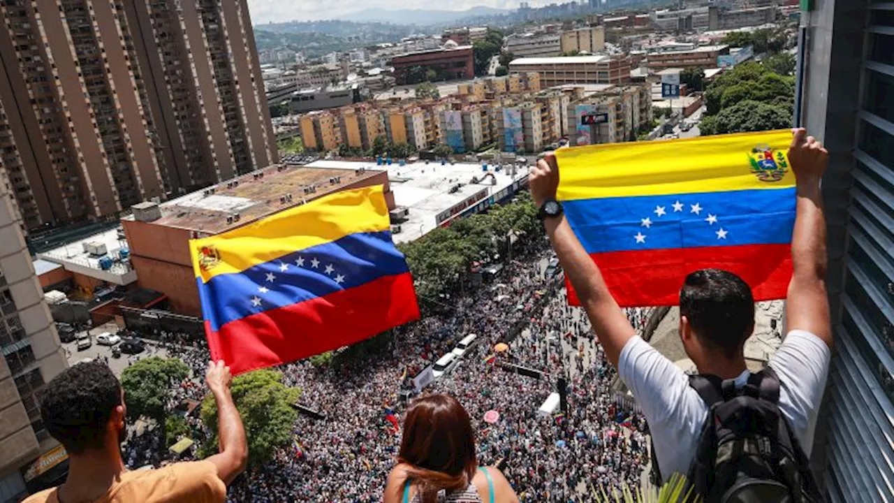 Fiscalía de Venezuela dice que excarceló a más de 500 personas tras protestas poselectorales; Foro Penal solo registró 155