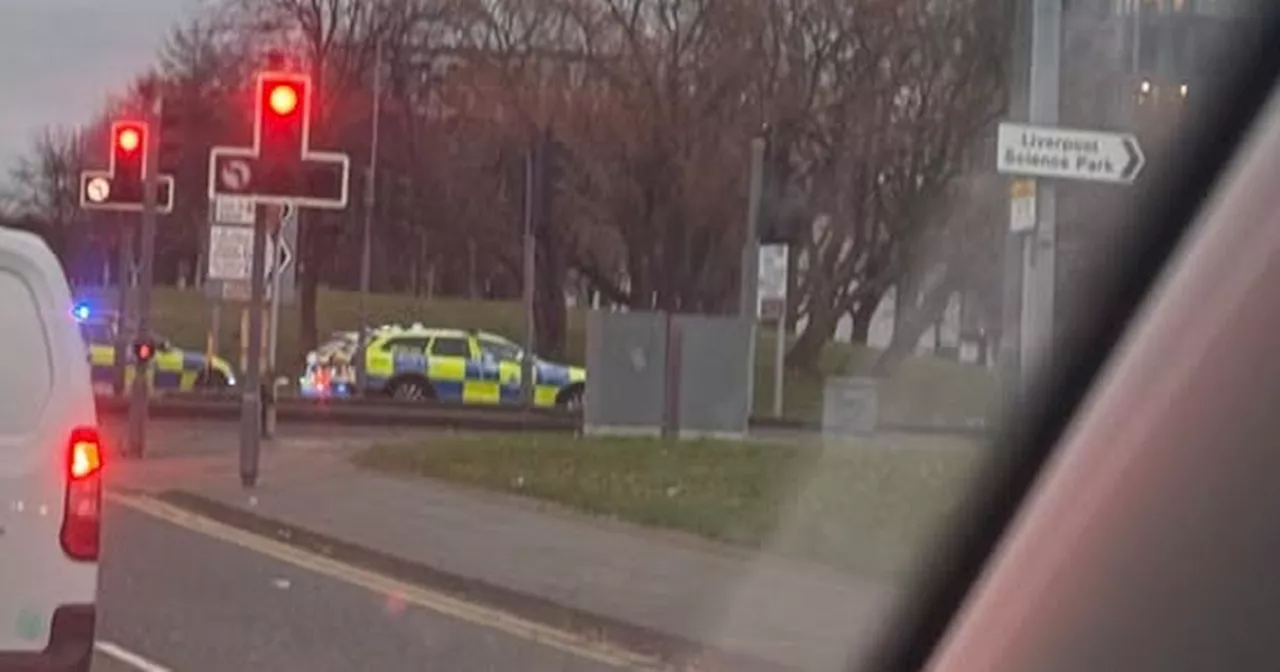 Live traffic updates as major road into Liverpool city centre closed due to accident