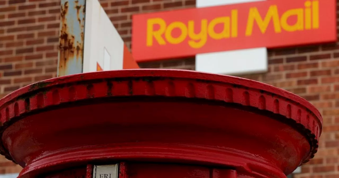 Royal Mail apologises after 'letters stolen'