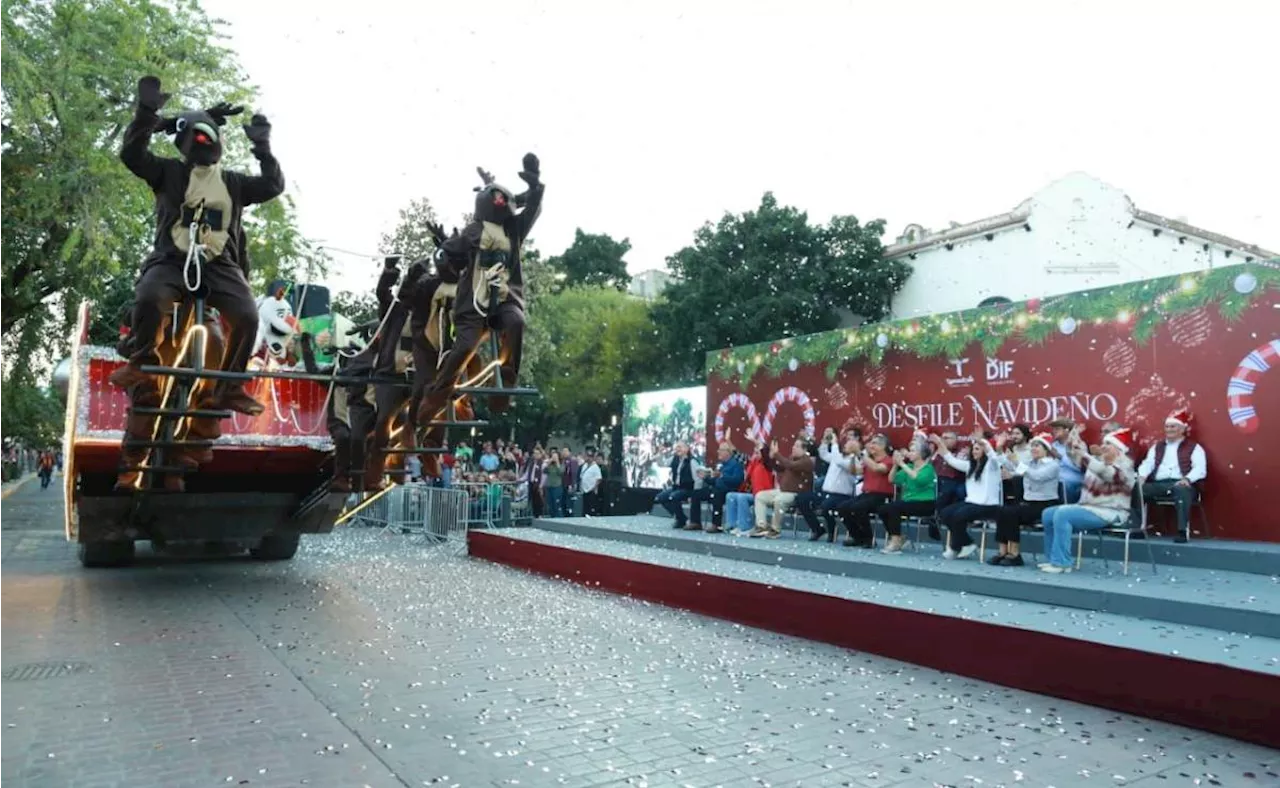 Américo Villarreal enciende pino navideño e inaugura desfile navideño; desea lo mejor para Tamaulipas