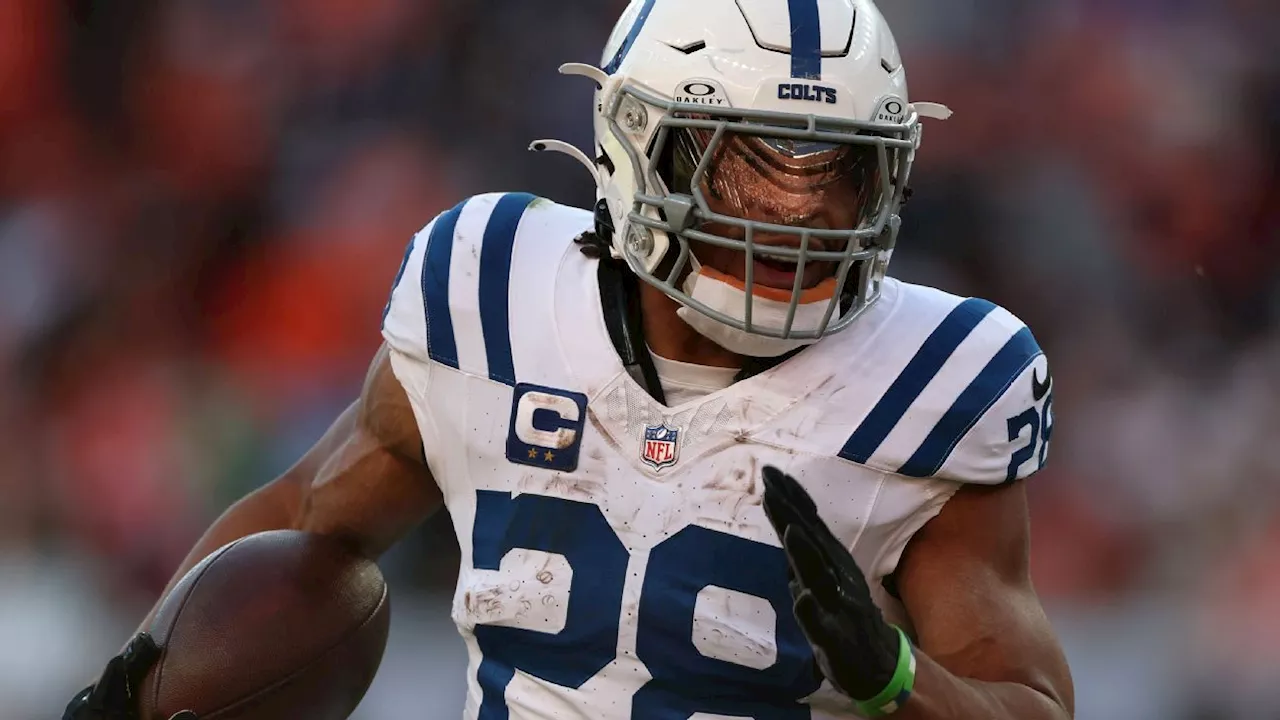 Jonathan Taylor drops ball out of end zone in Colts' loss