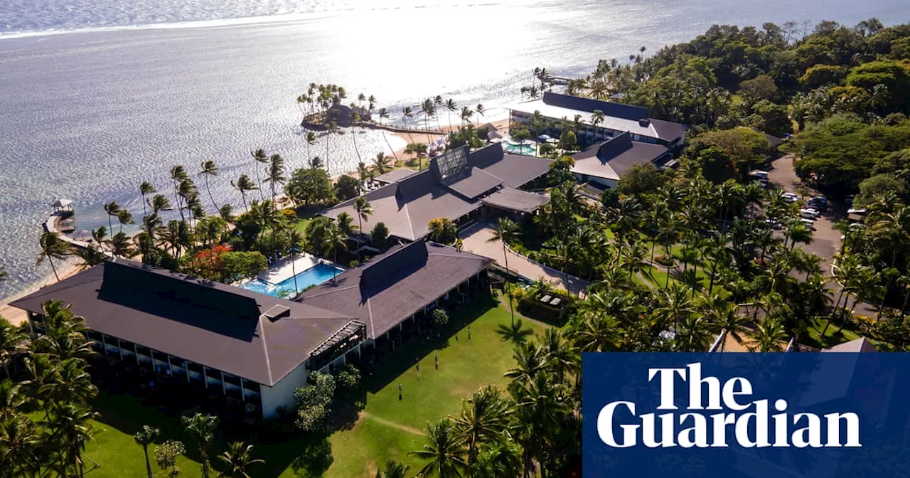 Australian teen among suspected mass poisoning suffered seizure after drinking cocktail at Fiji resort, grandfather says