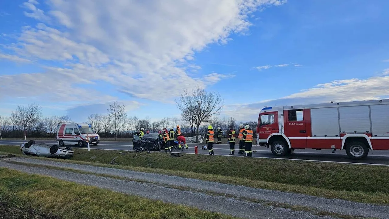 Schwerer Unfall im Burgenland - Pkw überschlug sich bei Crash