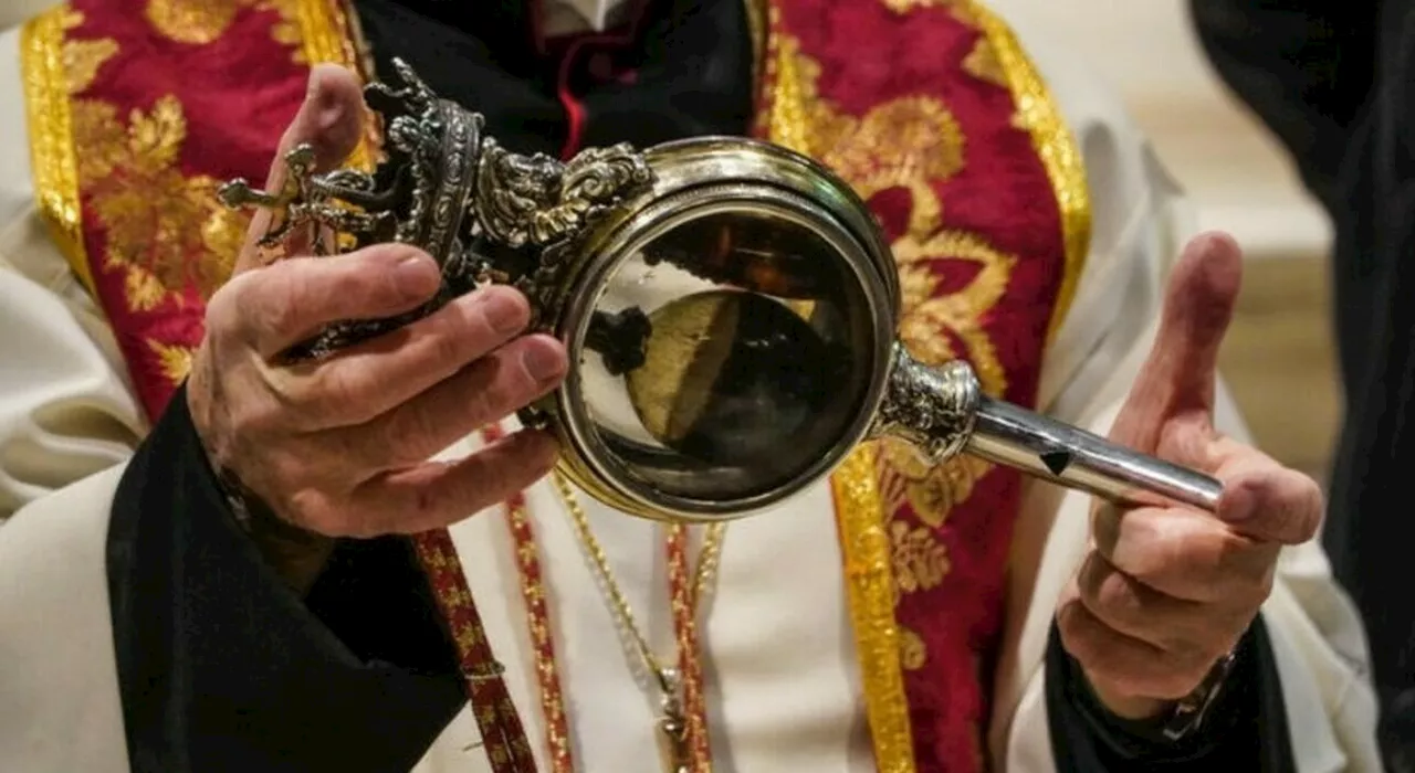 Il sangue di San Gennaro non si è sciolto: il significato del miracolo per Napoli (e il presagio di sfortuna)