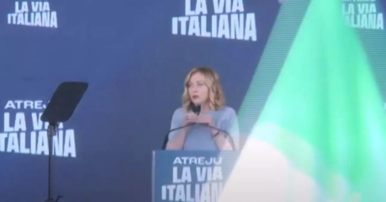 Giorgia Meloni ad Atreju: &#034;Chiamate l&#039;ambulanza!&#034;, attimi di paura nella Sala Colombo