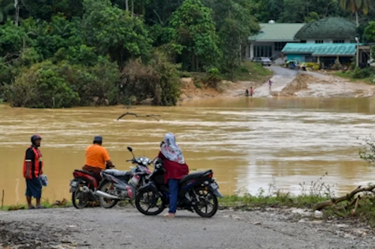 Kelantan flood alert: Nearly 37 villages in Kuala Krai expected to be hit from Tuesday, according to Dept of Irrigation and Drainage