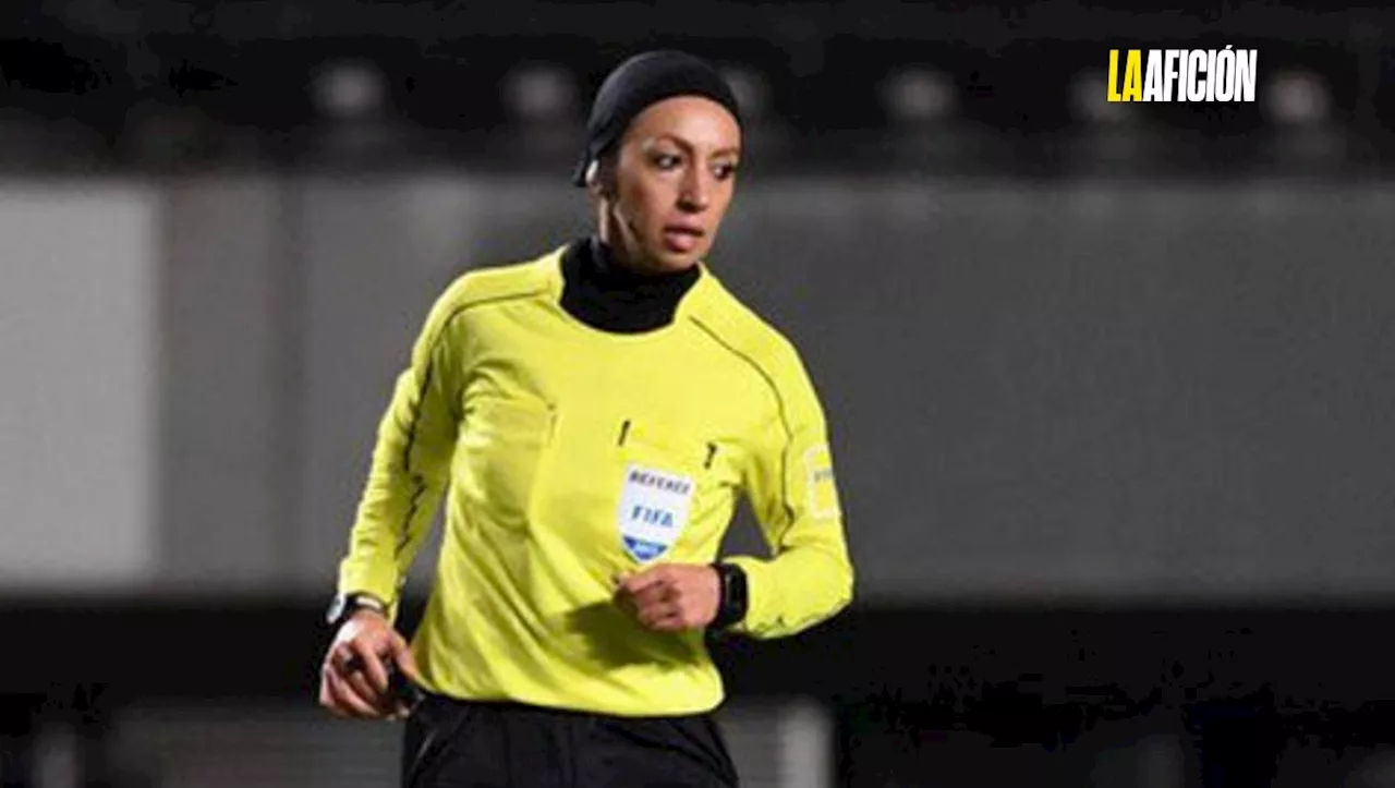 Mujer que iba a arbitrar un partido masculino de futbol en Irán huye por amenazas