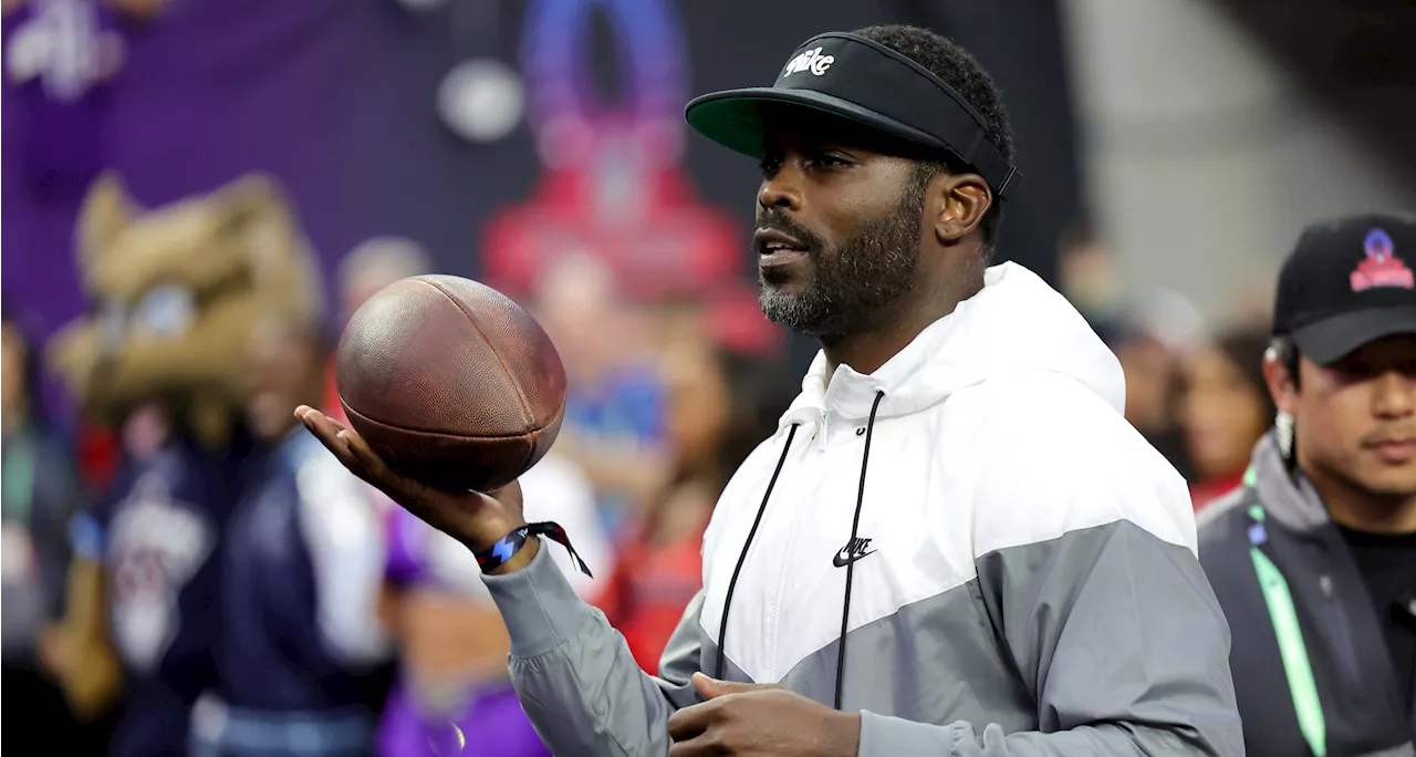 Sacramento State in talks to hire Michael Vick as head coach, report says