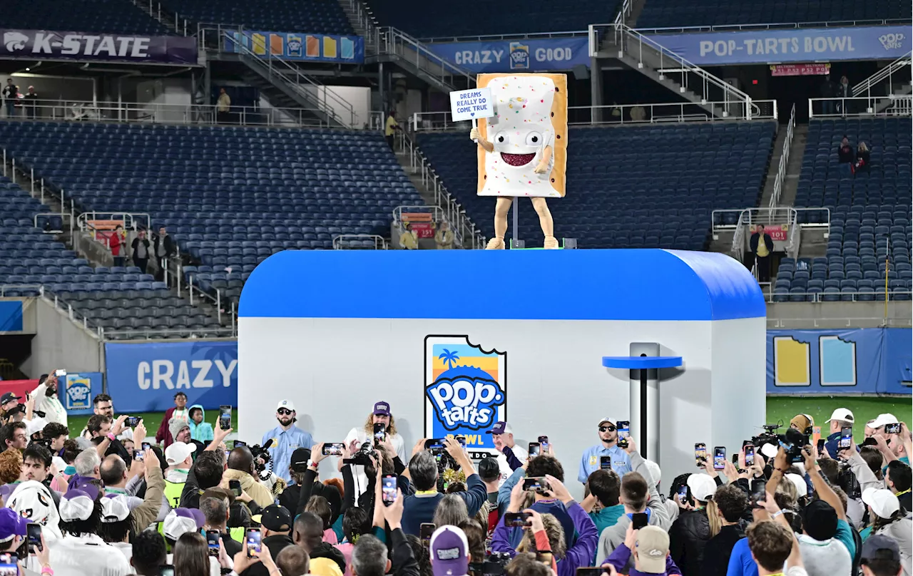 Pop Tarts Bowl Reveals Bizarre New Trophy With Functional Toaster