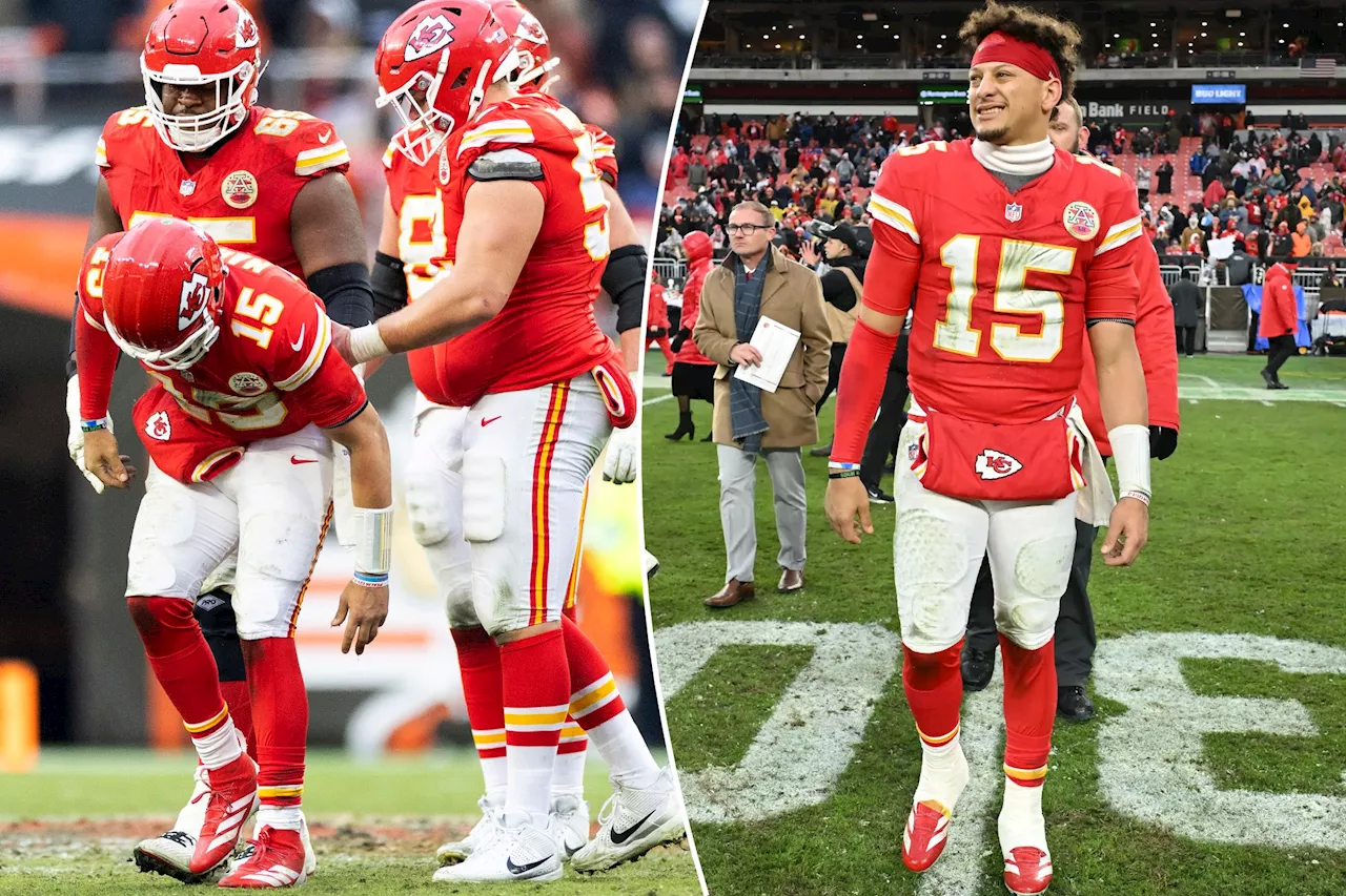 Patrick Mahomes injury update raises doubt about his Chiefs vs. Texans status