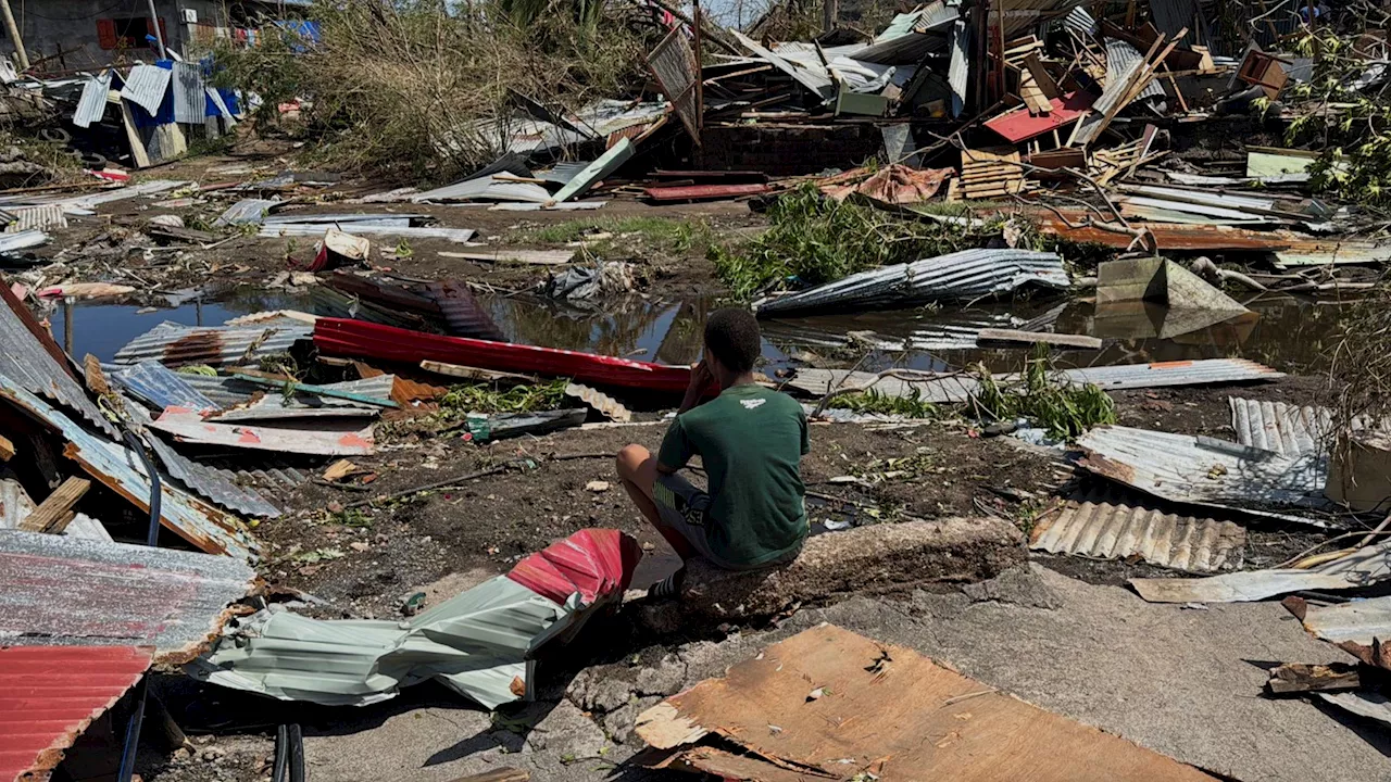 El Ejército y la ayuda de emergencia comienzan a llegar al archipiélago de Mayotte tras el paso de ciclón Chido