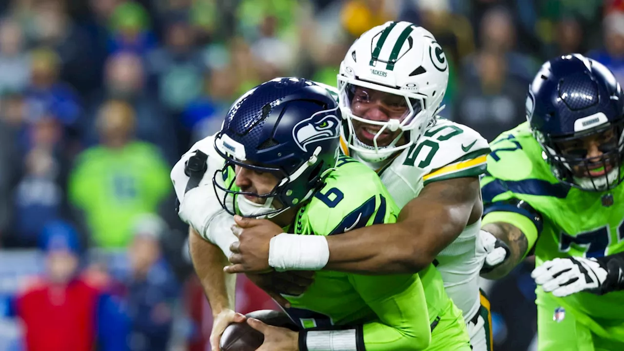 Romeo Doubs, Edgerrin Cooper Help Packers Beat Seahawks 30-13