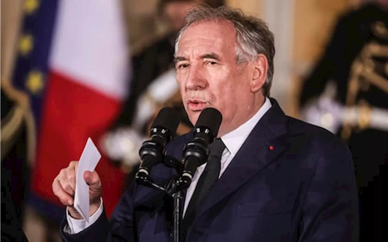 Francia, Bayrou al bivio: dialogo con Le Pen o apertura a sinistra?