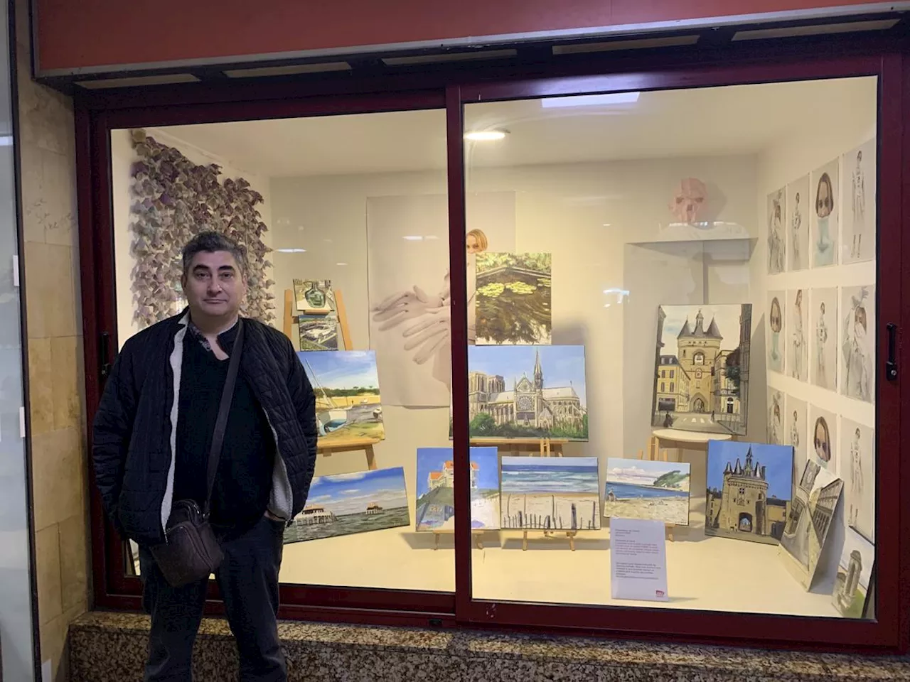 Bordeaux : il expose ses peintures dans la gare Saint-Jean