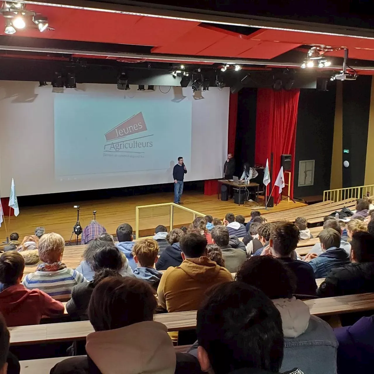 Sainte-Livrade-sur-Lot : un forum pour accompagner les jeunes agriculteurs