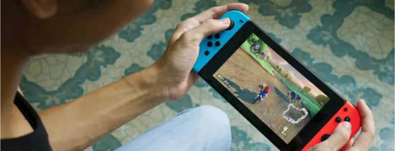 Nintendo Switch com Mario Kart 8 Deluxe pelo menor preço no Mercado Livre