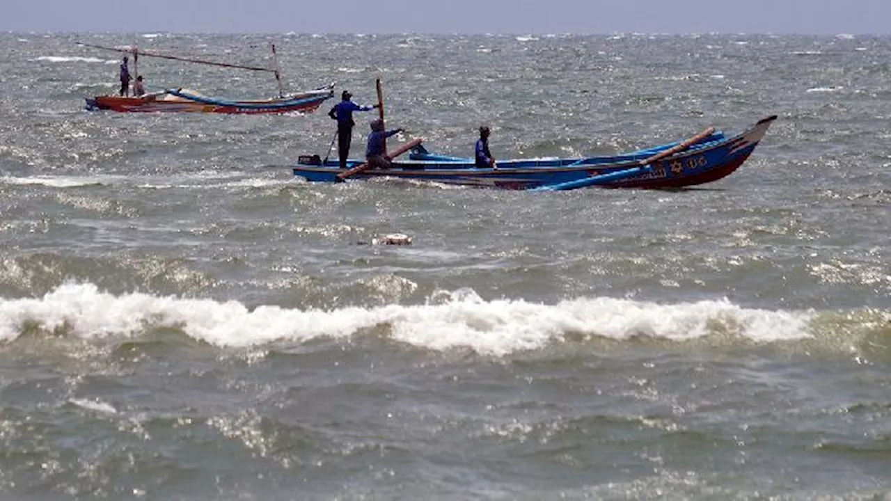 BMKG Ingatkan Risiko Gelombang Tinggi di Laut Hingga 19 Desember, Efek Bibit Siklon 91B dan 96W