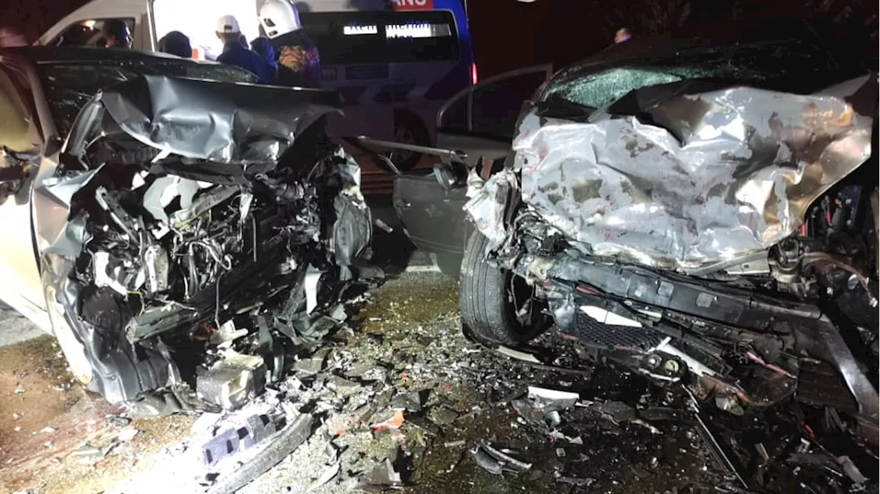 Tiga beranak maut, dua cedera Toyota Vios bertembung Proton Persona