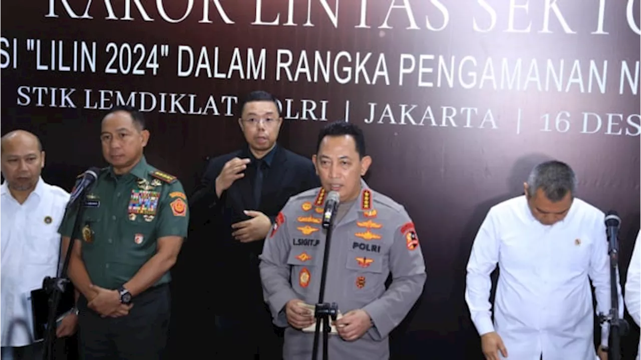 Kapolri: Personel Gabungan Polri-TNI Amankan 61 Ribu Lokasi Ibadah dan Rekreasi Saat Natal-Tahun Baru