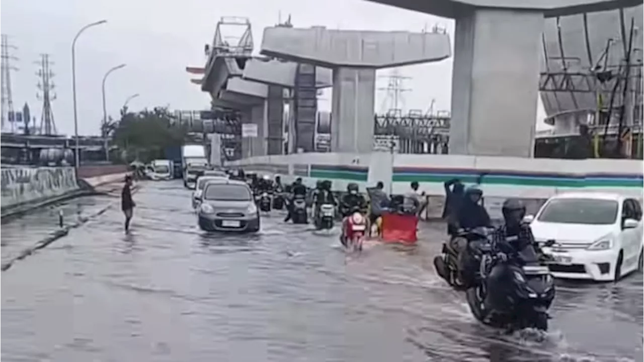 Penampakan Banjir Rob di Jakarta Utara di Dekat JIS