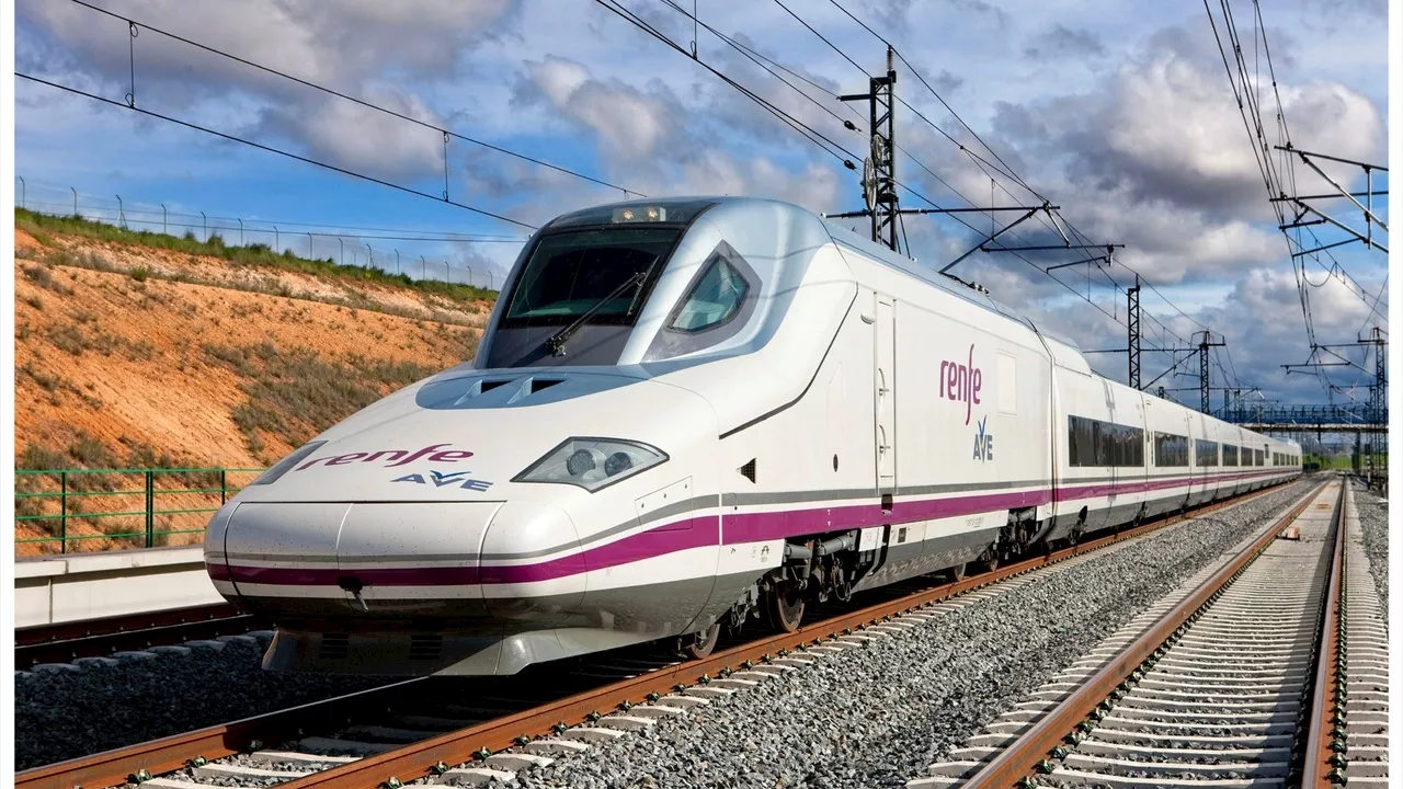 Un robo de cable causa retrasos en el AVE Madrid-Andalucía y afecta a trenes de Toledo y Ciudad Real