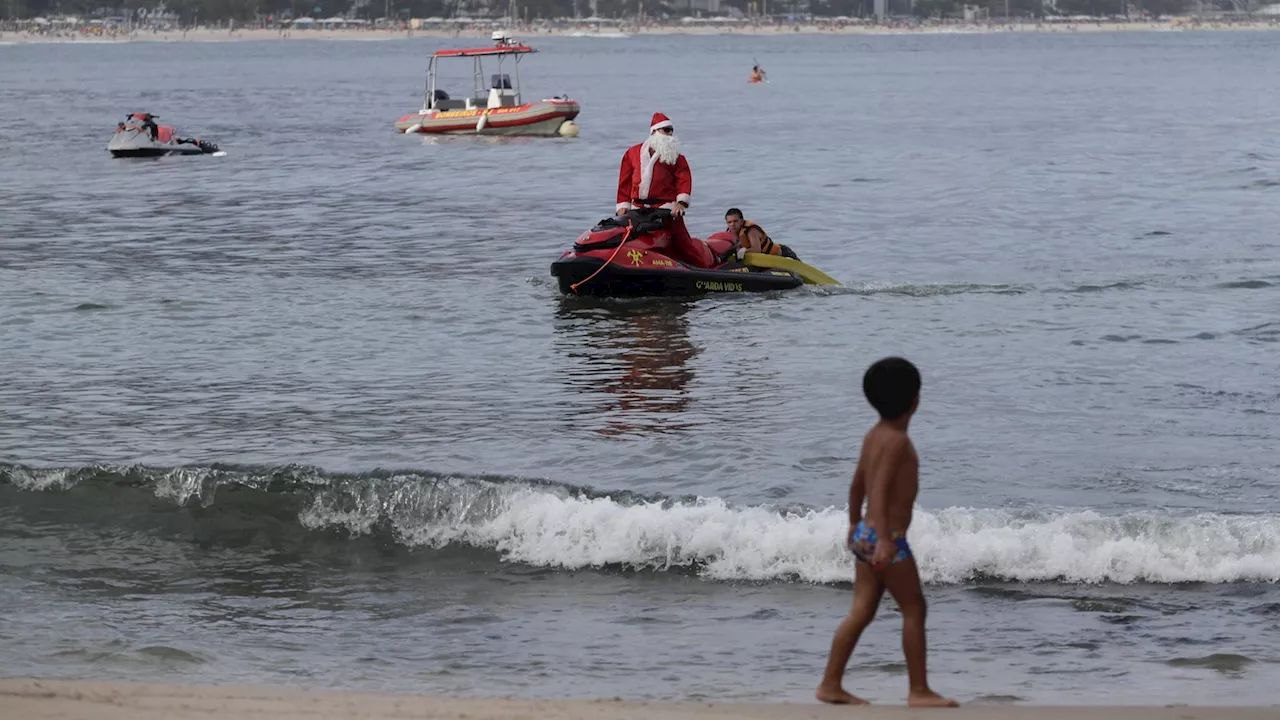 Santa Claus Arrives on Jet Ski to Spread Christmas Cheer to Children with Disabilities in Rio