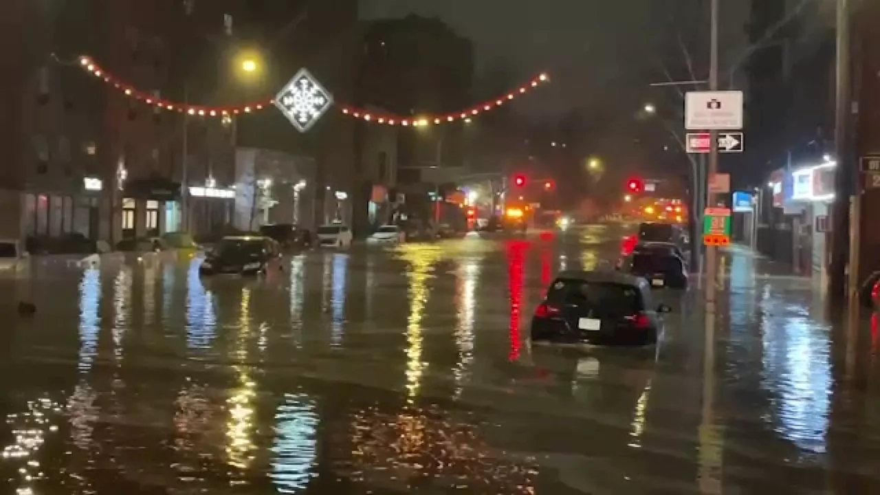 FDNY responding to large water main break in the Bronx