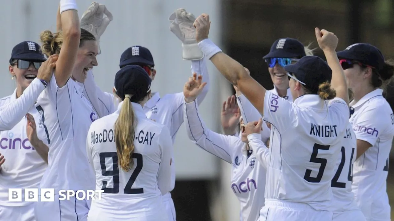 England Bowl South Africa Out For 64 to Clinch Series