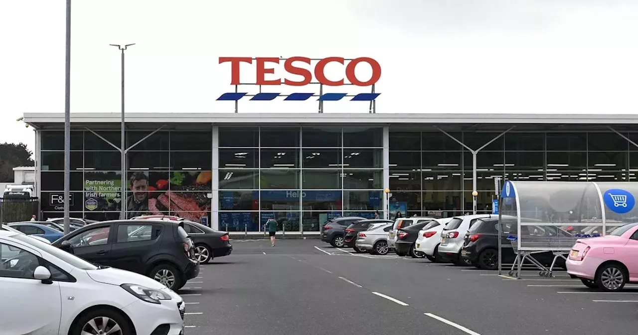 Christmas Shopping: Supermarket Opening Times in Northern Ireland