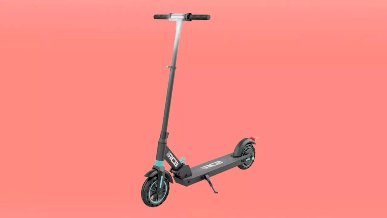 Trottinette électrique pliable RCB à moins de 190 euros sur Cdiscount