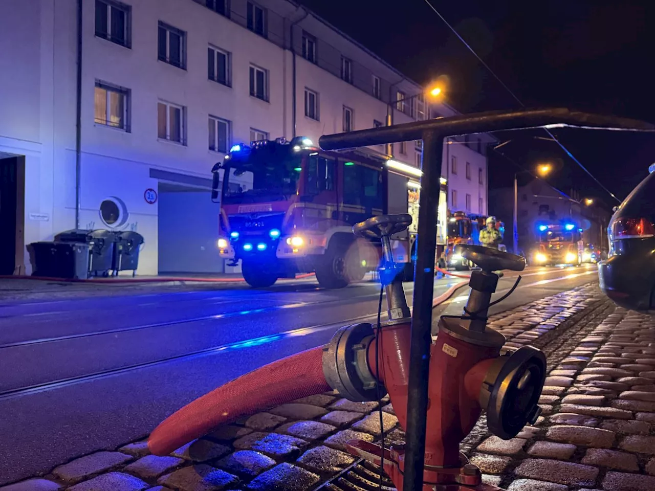 Adventskranz in Fitnessstudio entfacht Feuer in Dresden