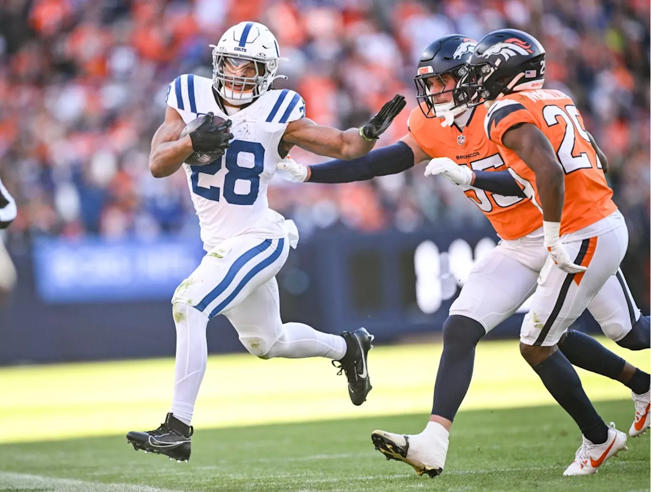 Taylor's Touchdown-Turned-Touchback Costs Colts a Win