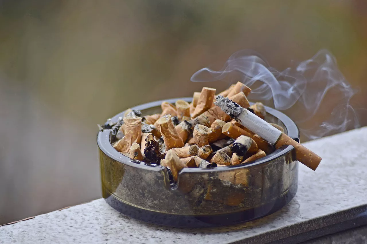 Svenskarnas Tobaksvanor - Cigaretter Halverades, E-Cigarrer Ökade